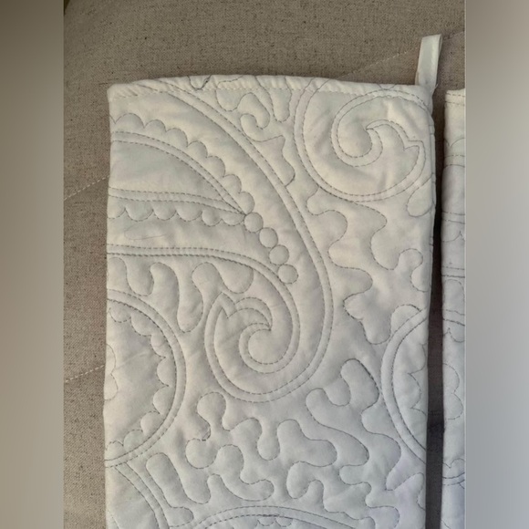 | NWOT | 5 Christmas Holiday Stockings - Picture 3 of 4